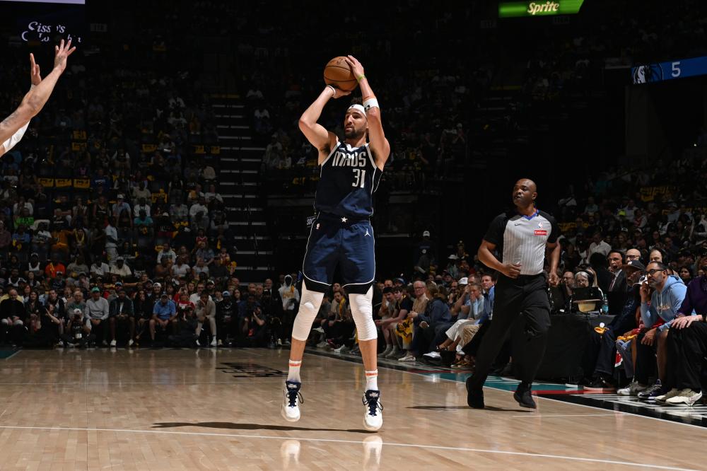 小组赛中争 小组赛中争